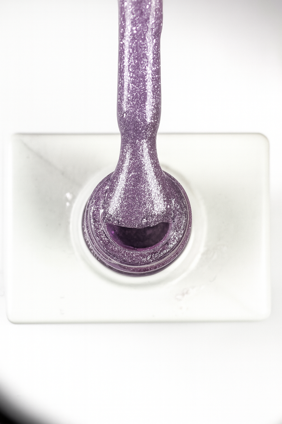 Cum să alegi baza rubber perfectă pentru tipul tău de unghii