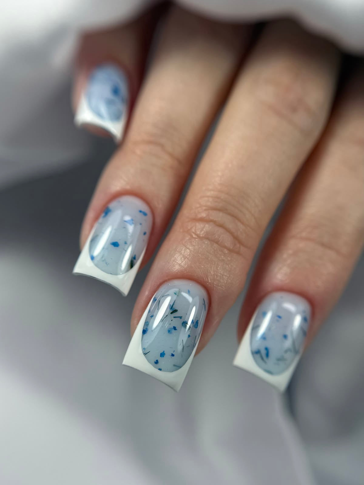 Milky Blue Flower Gel 15g HEMA & TPO Free