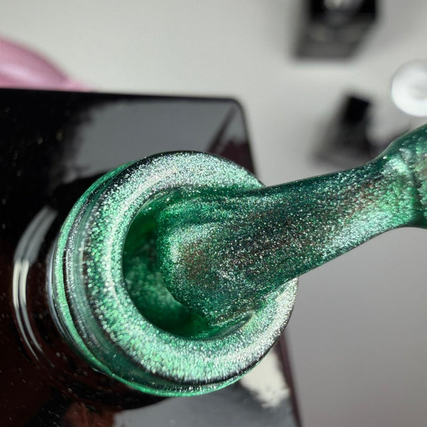 Cat Eye 04 Gel Polish Hema & TPO Free